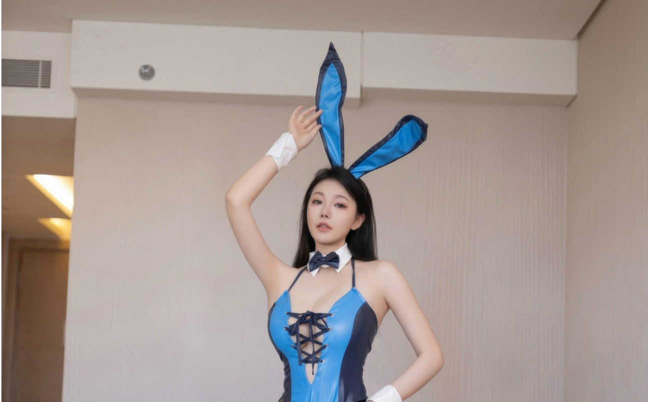 试衣良人美的使者安然anran兔女郎装扮蓝色高叉连体_