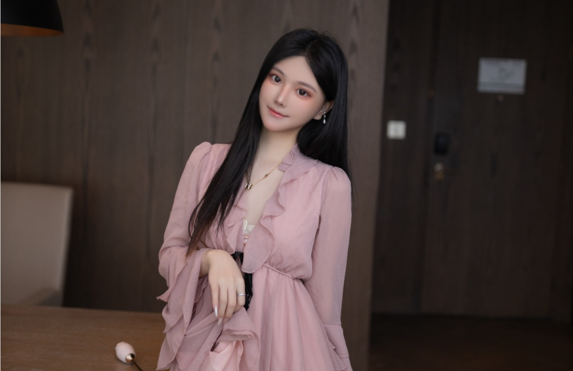 8925_试衣良人美的使者幼幼感性紫色连_第1