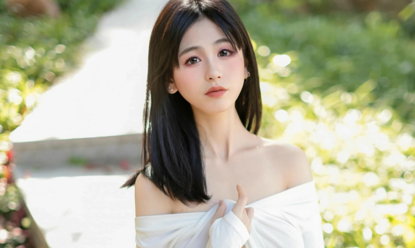 9605_女神奶芙乔乔感性白t配长裤露超薄黑色的丝秀凹_