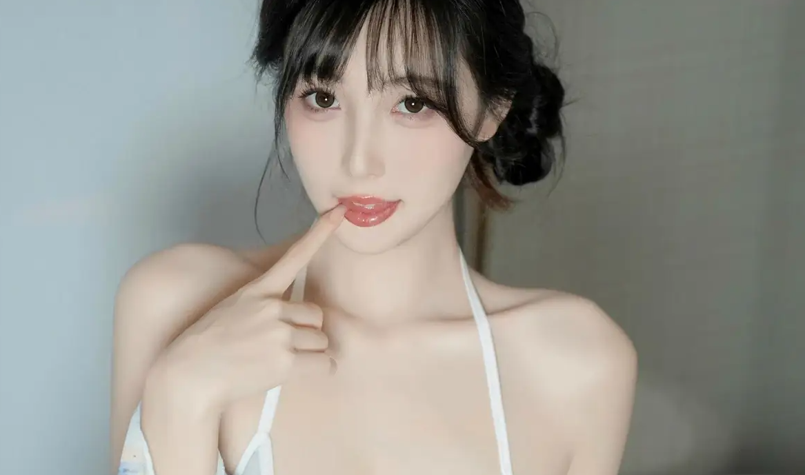 9632_林星阑感性浅蓝色连衣短裙配白色丝袜秀_
