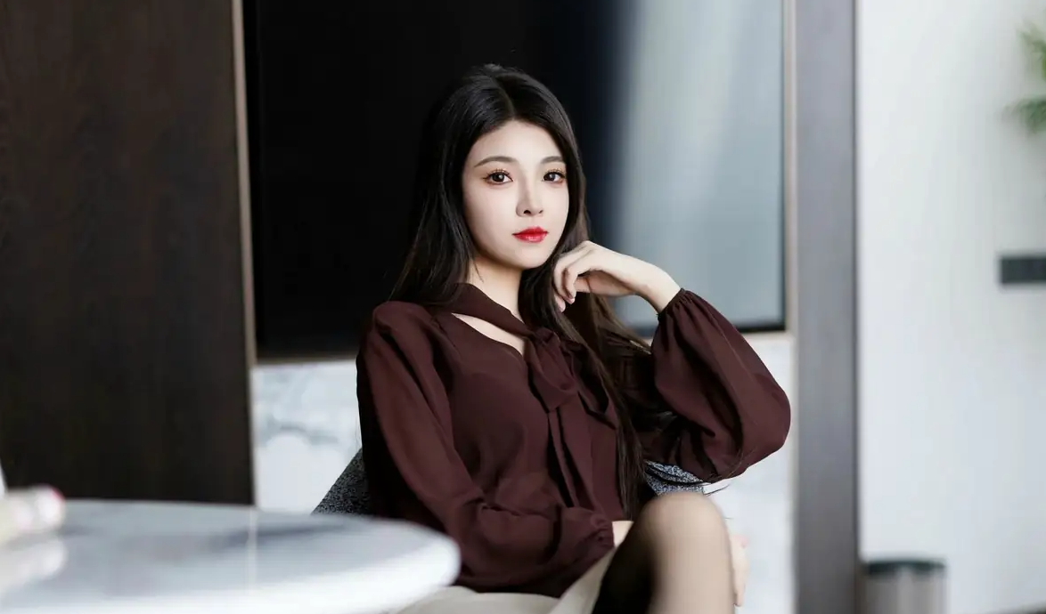 9868_女天使初梦瑶感性ol服饰露黑色贴身衣服配黑色的_