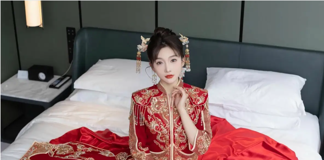 9770_女天使陆萱萱感性新娘装露红色贴身衣服配超薄_