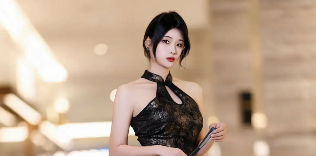 9793_女天使南乔房私感性黑色拨人心弦的贴身衣服配_