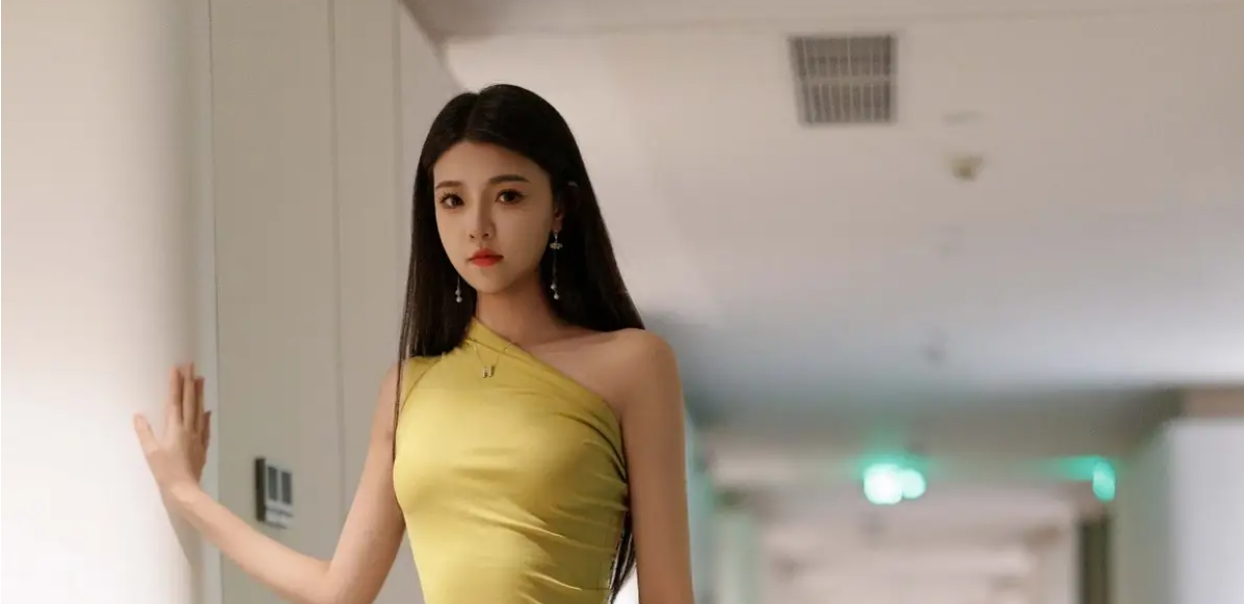 9761_女天使初梦瑶感性黄色连衣长裙黑色网状丝贴身_