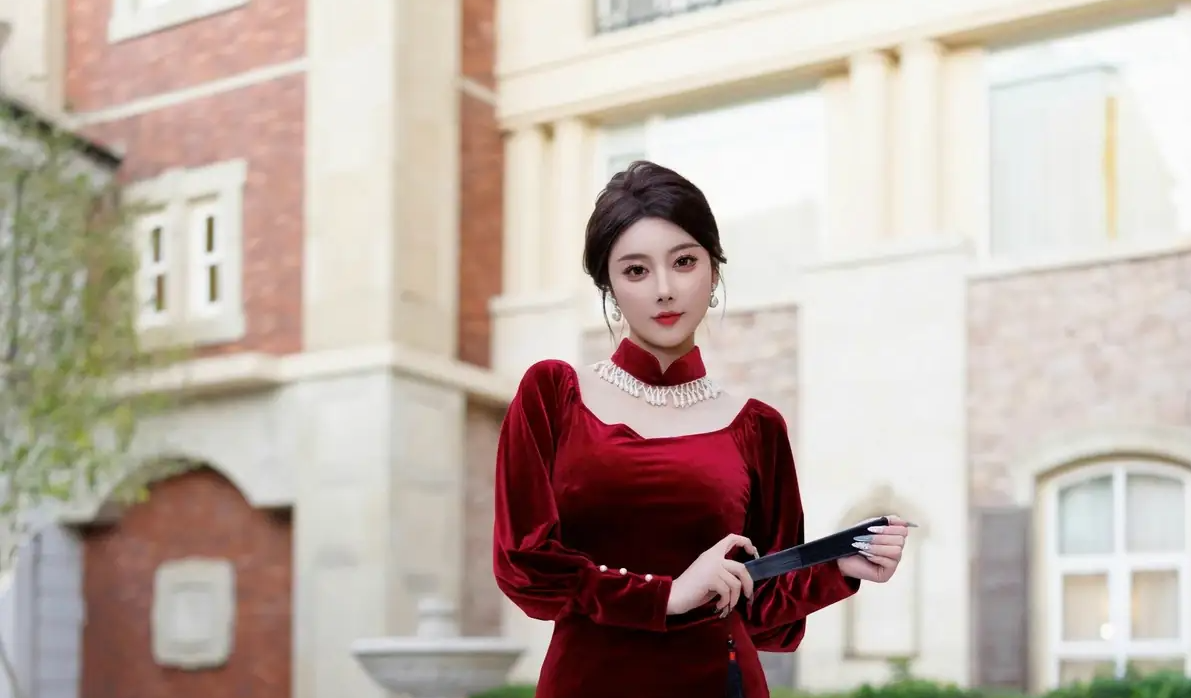 9831_女天使杨晨晨yome感性深色旗袍红色网状丝贴身衣服_